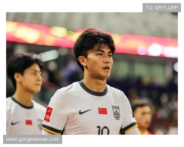 半场战报上海海港与首尔FC互交白卷蒯纪闻助攻失良机吕文君领黄牌